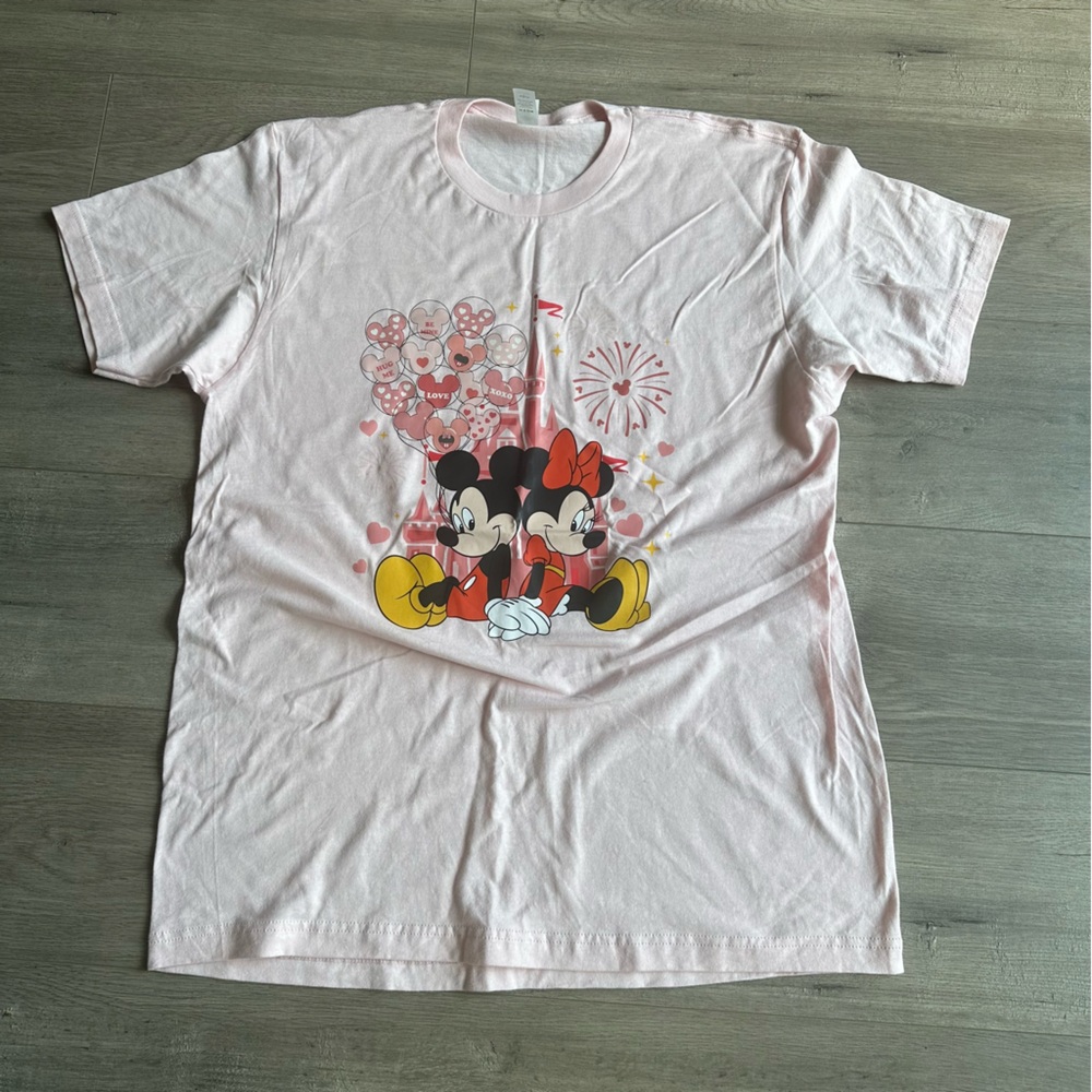 Pink Mickey & Minnie balloon/castle t-shirt - size large